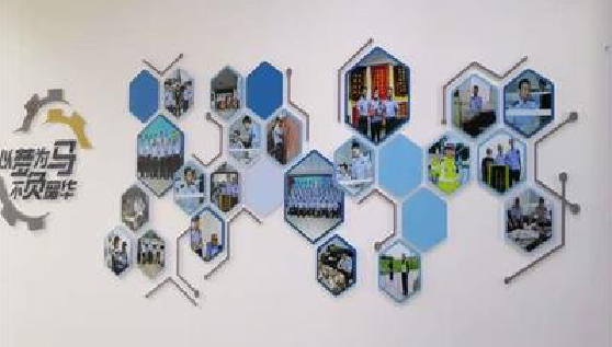 罗山文化墙最常见的做法。